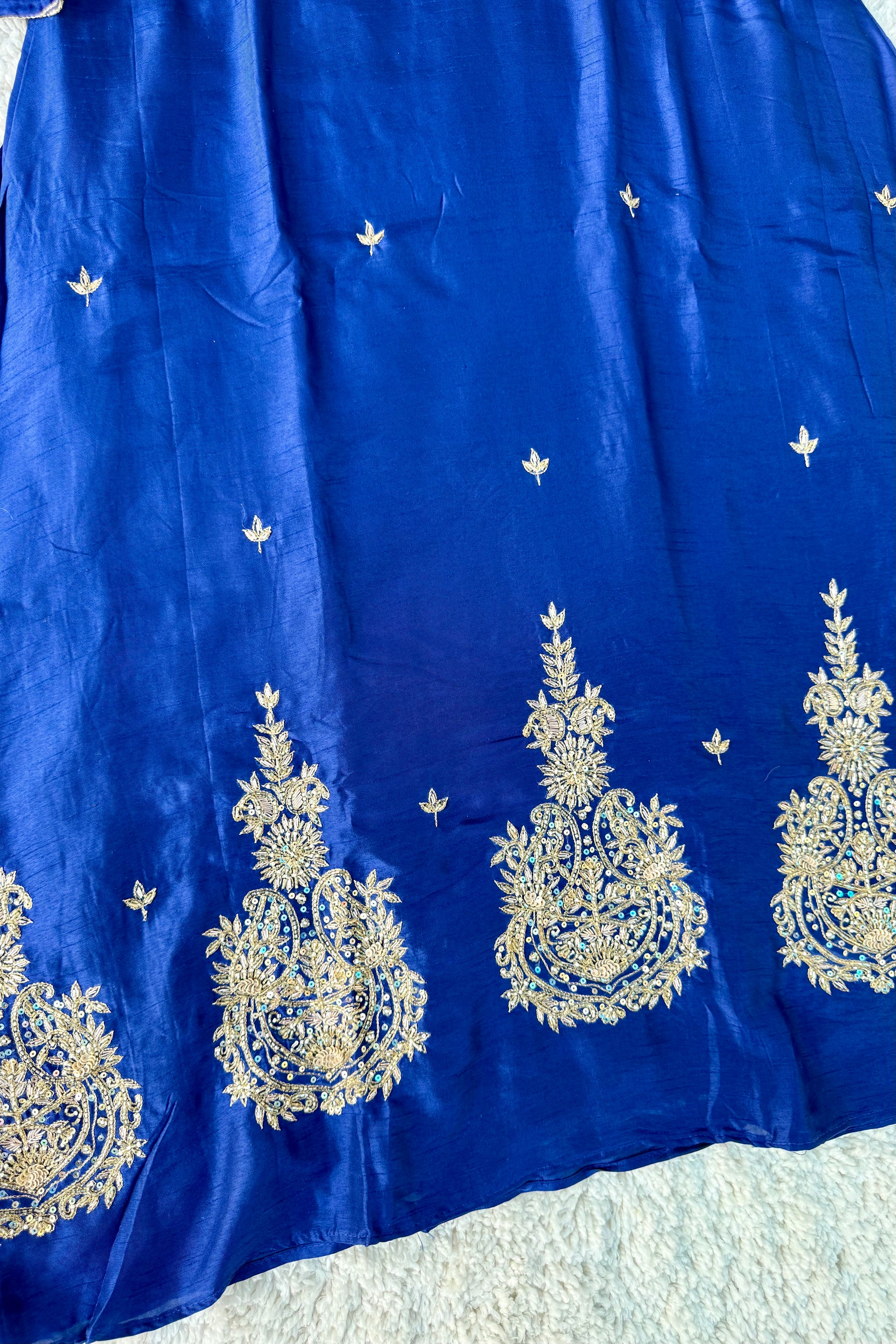 ✨”Aarti– Premium Dola Silk Heavy Anarkali Kurta Set