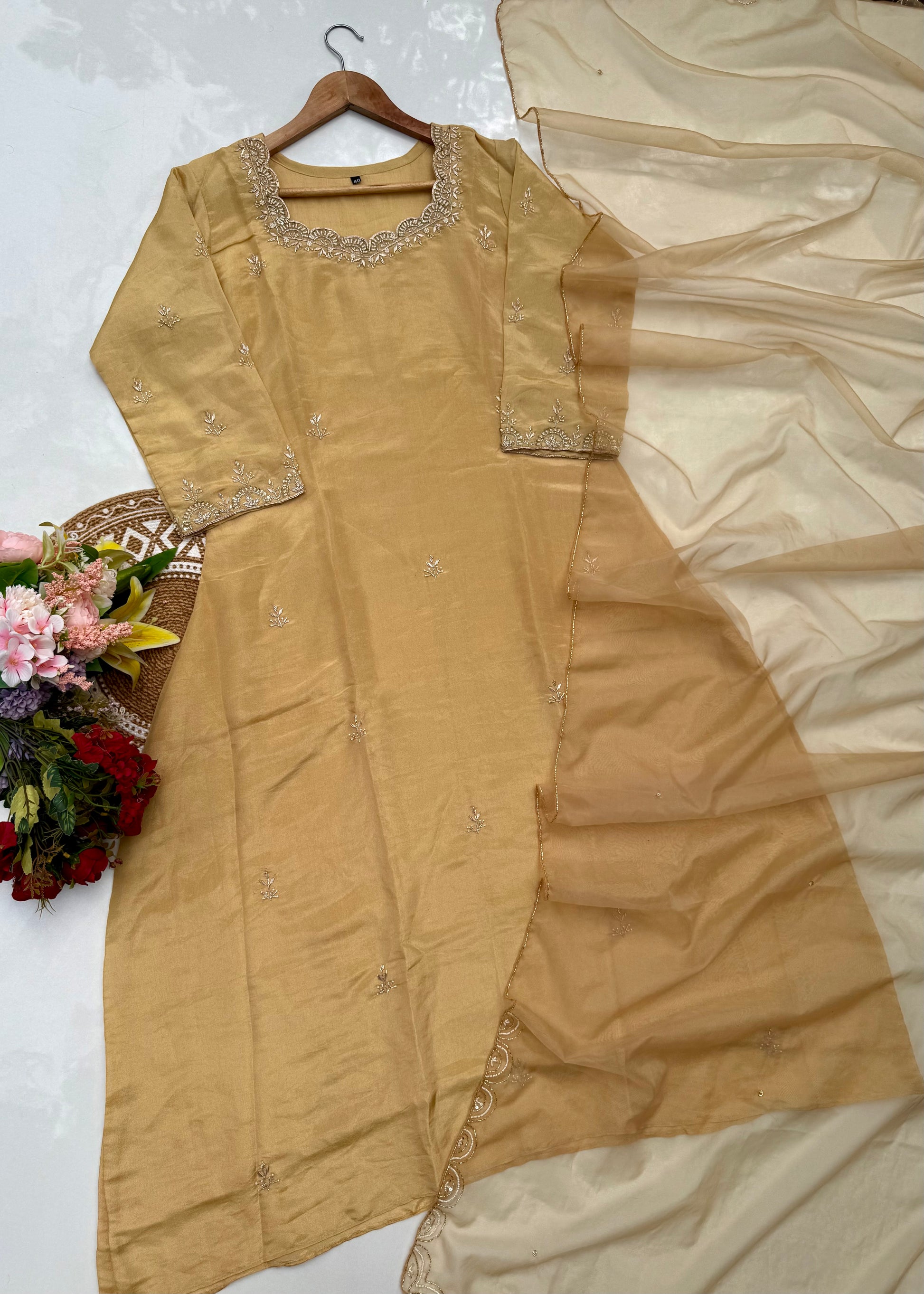 “MAHREEN” Beautiful Tissue silk Handwork Suit Set