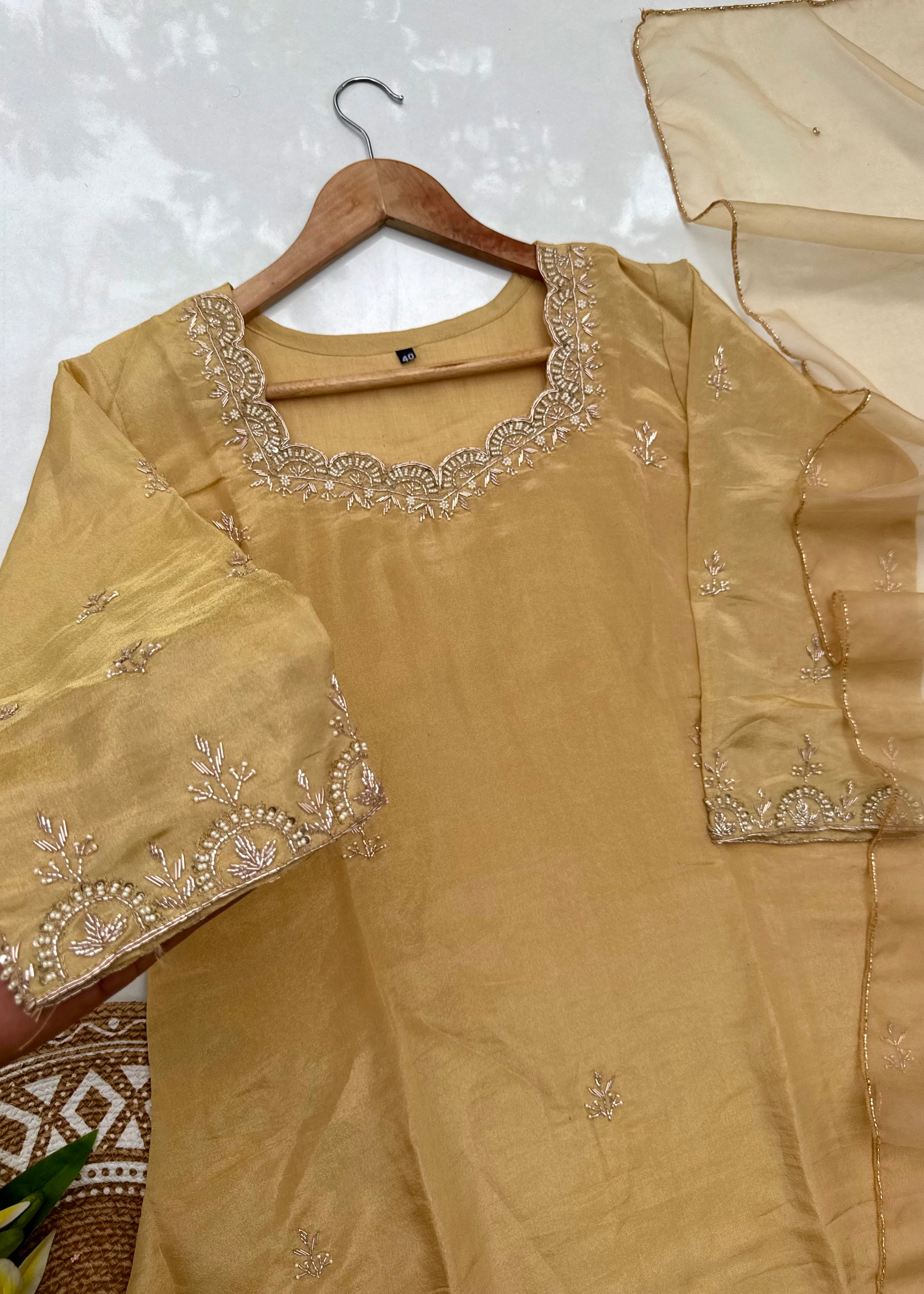 “MAHREEN” Beautiful Tissue silk Handwork Suit Set