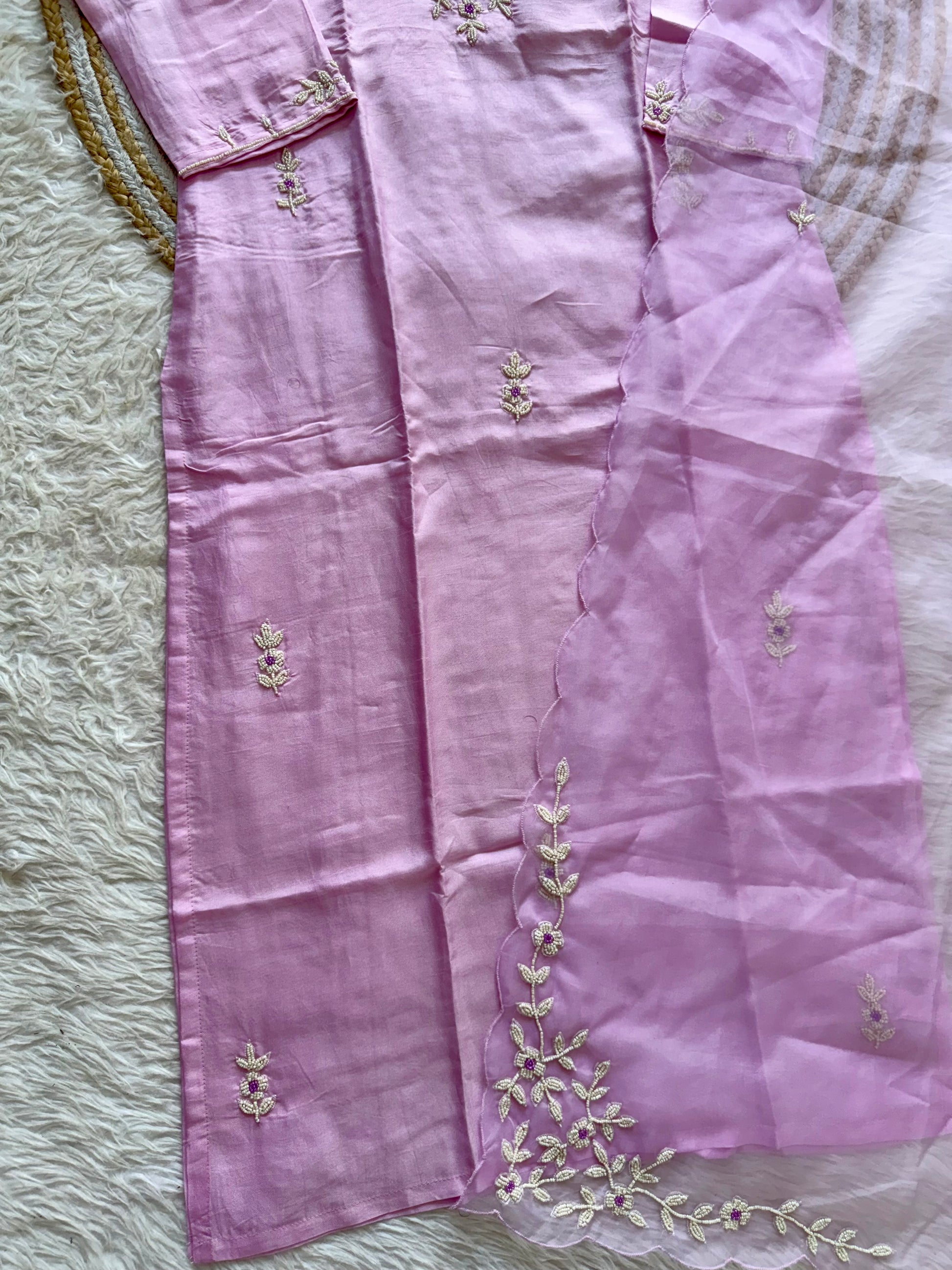 “Suhani” Beautiful pearl work dola silk kurta bottom with dupatta set 🛍️