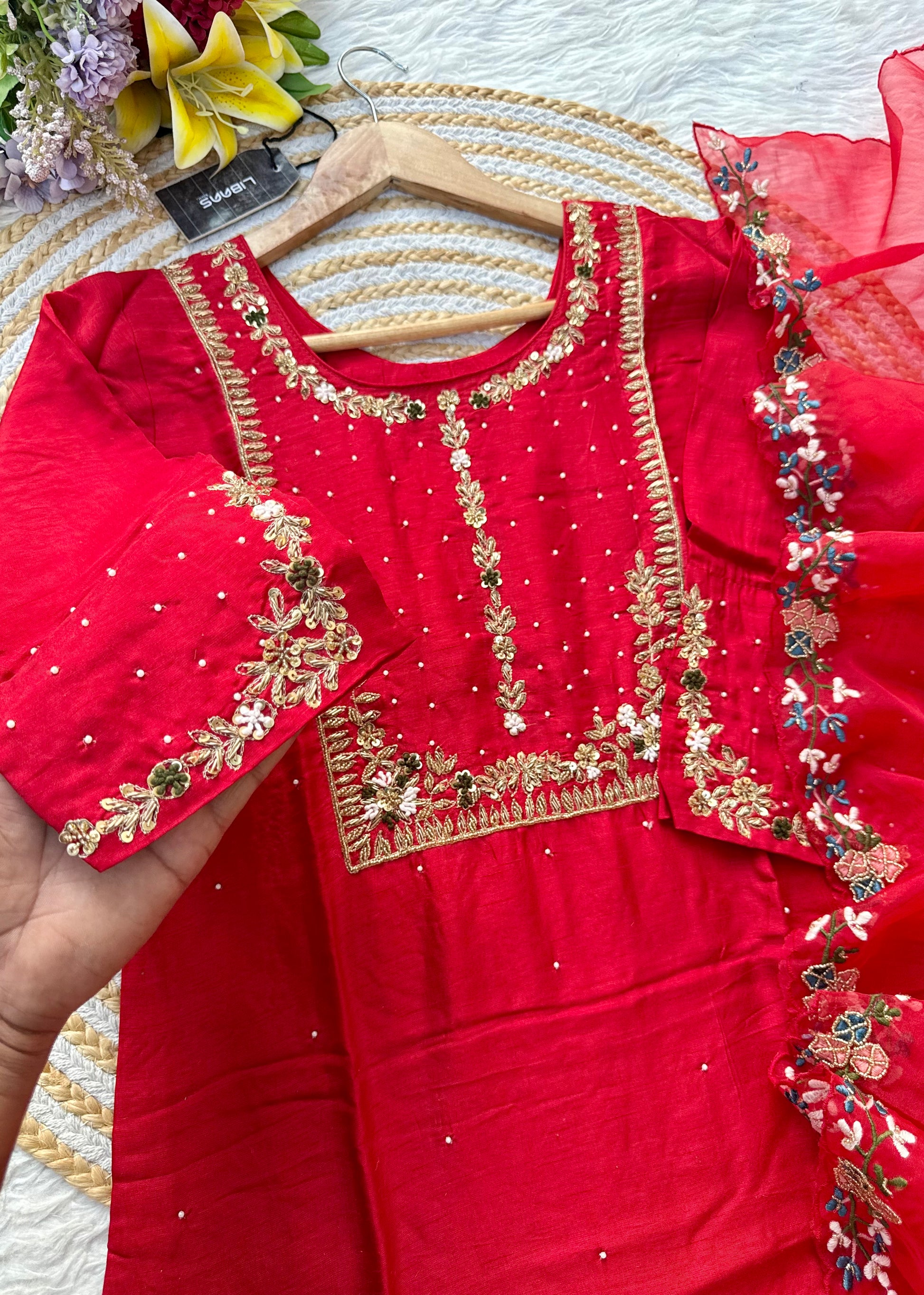 “ALKA” A very beautiful piece with zardozi & zari handwork set