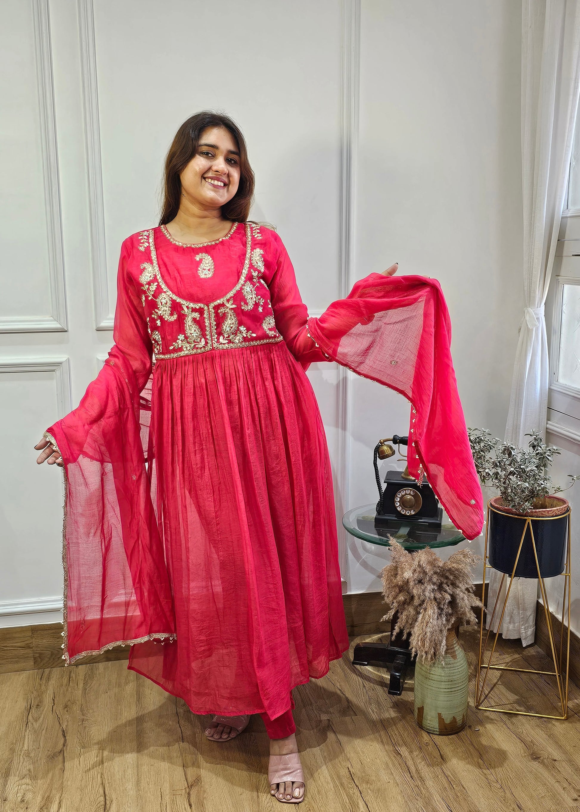 “MAITHALI” Beautiful side cut Mul Chanderi dress
