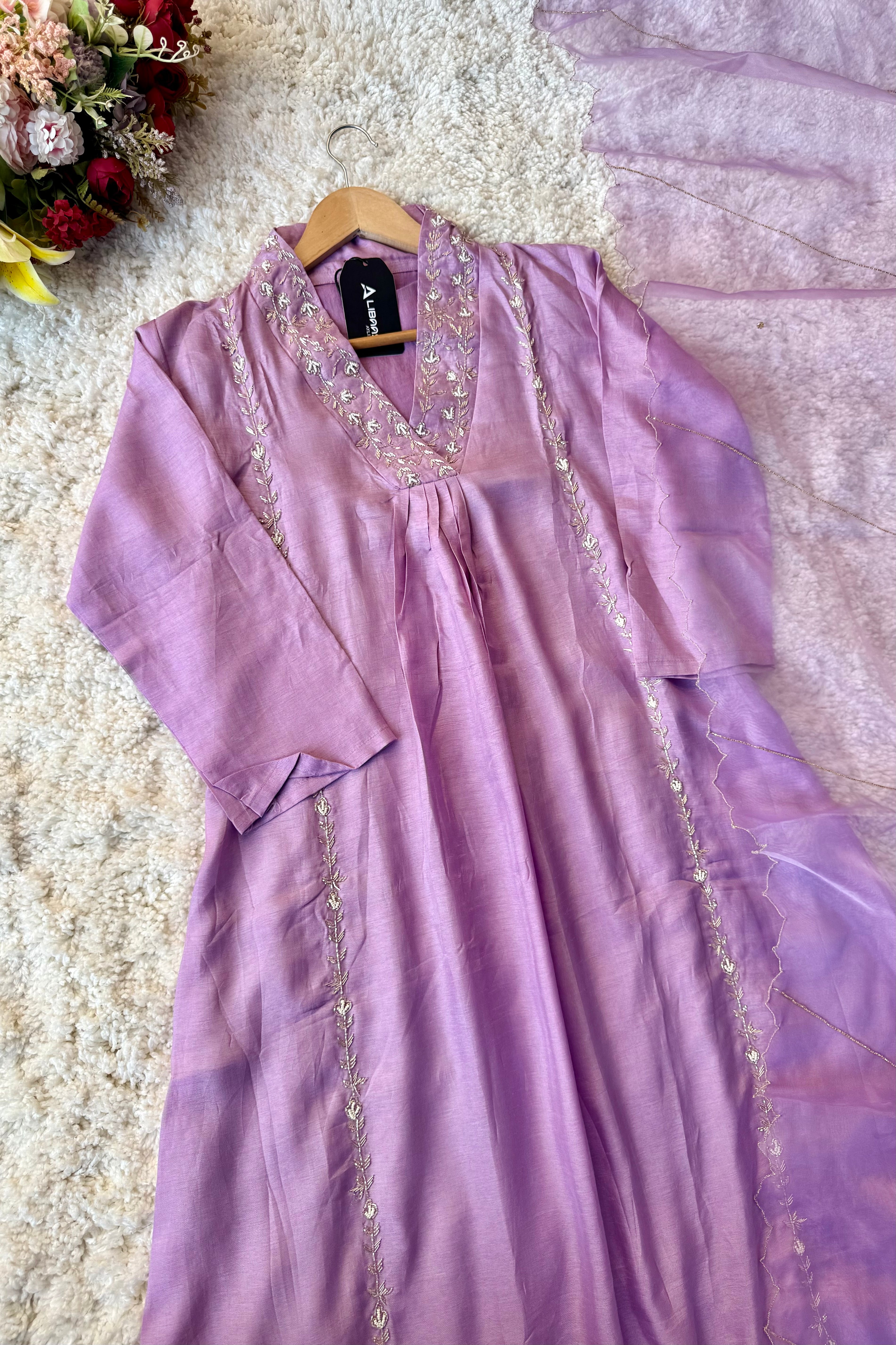 “Eira” Heavy handwork Dola silk A line kurti set 🛍️