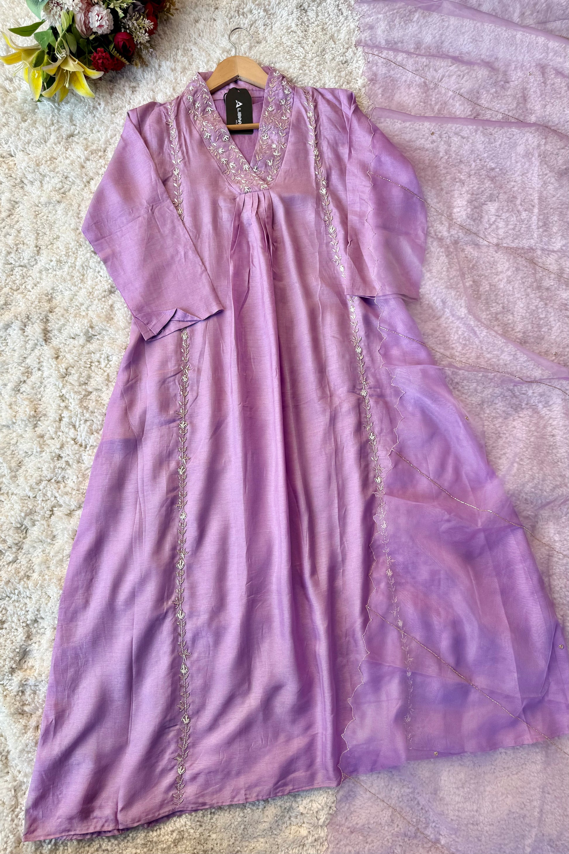 “Eira” Heavy handwork Dola silk A line kurti set 🛍️