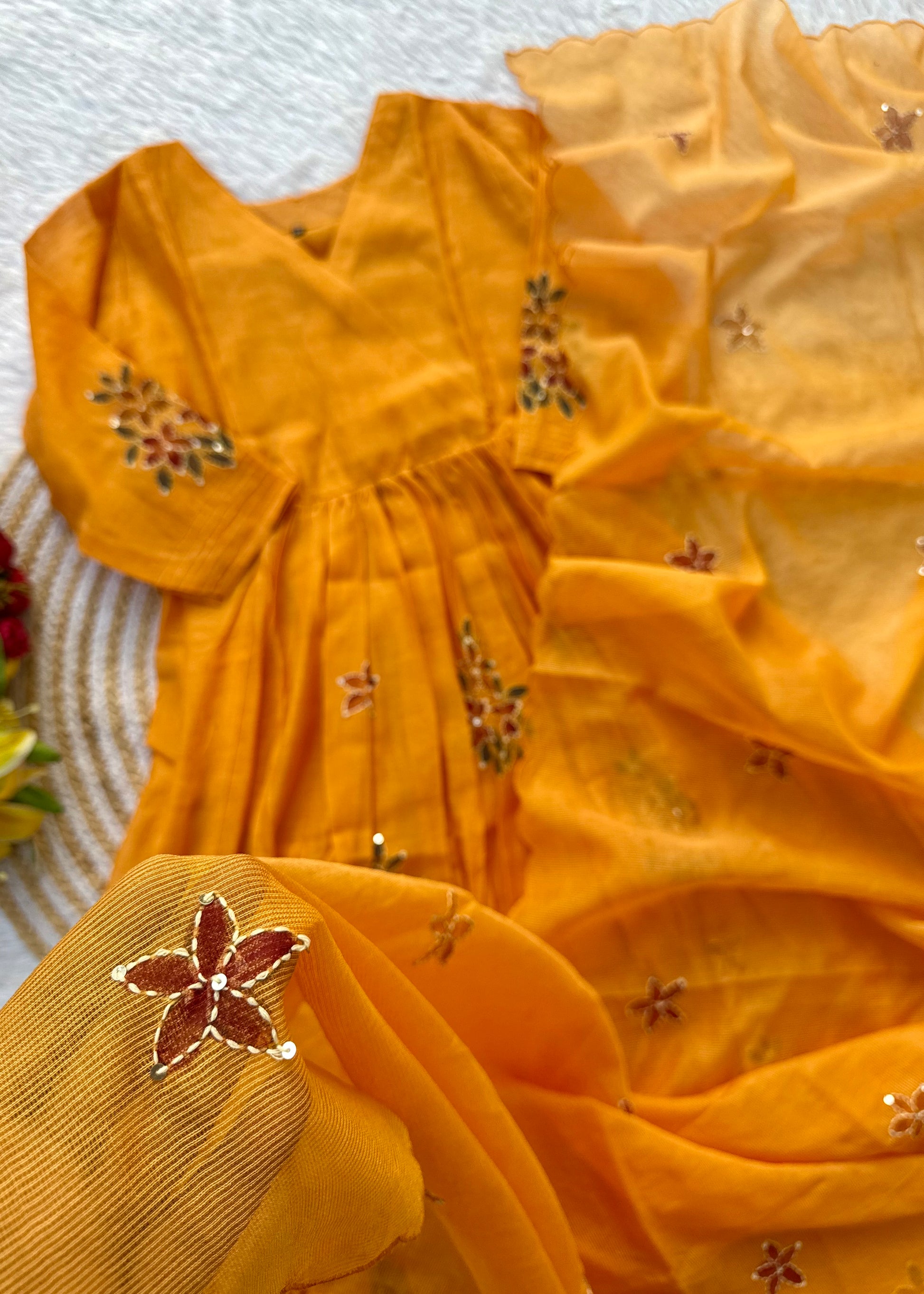 “SIZUMI” Mul Chanderi party wear anarkali suit set