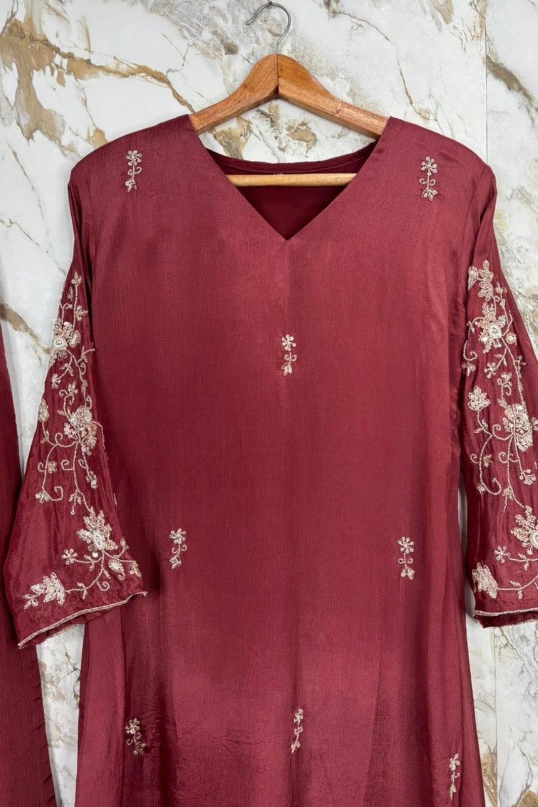 🛍️”Nivya– Premium Chinnon A-Line Kurta Set