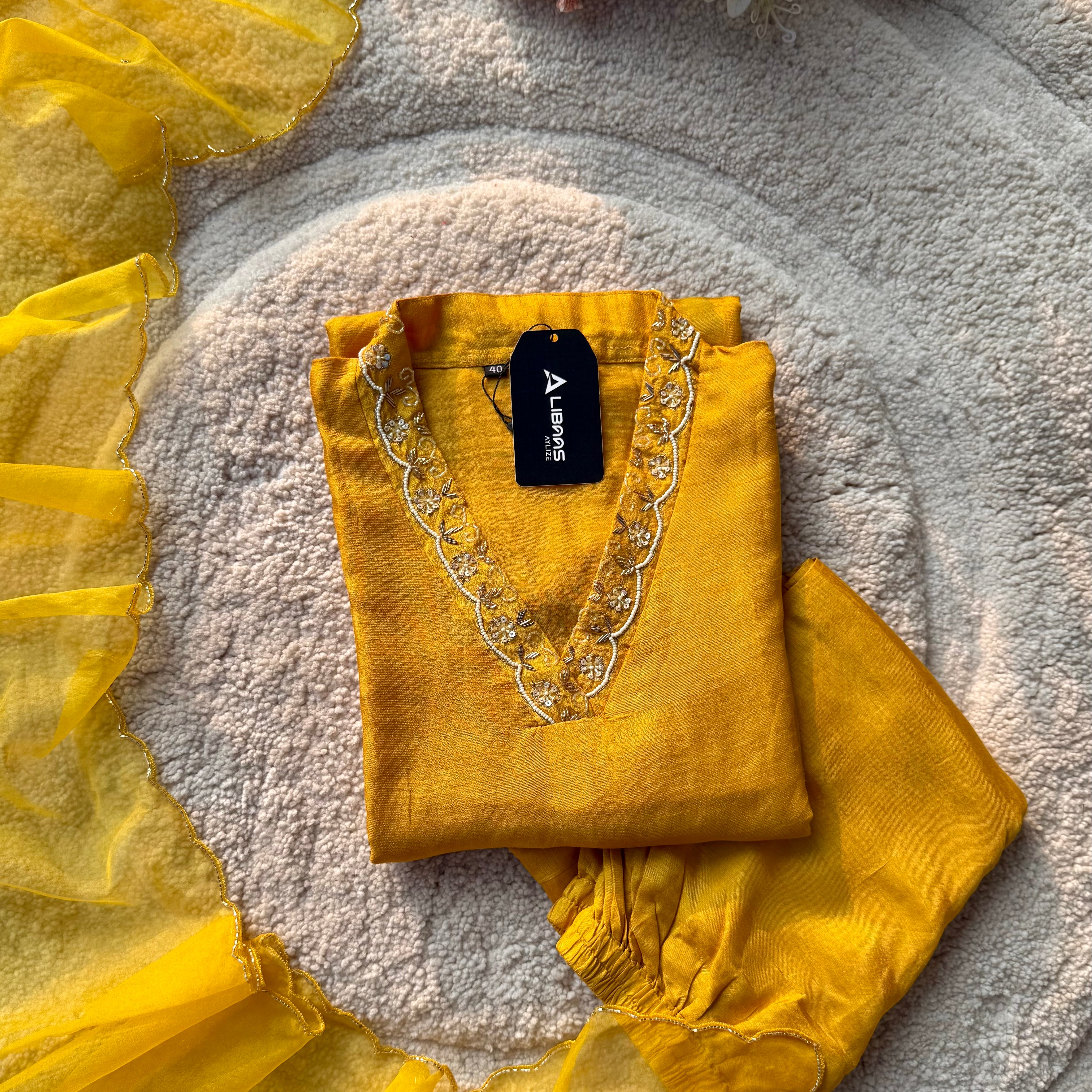 “Ivory” Beautiful Dola silk handcrafted kurta set