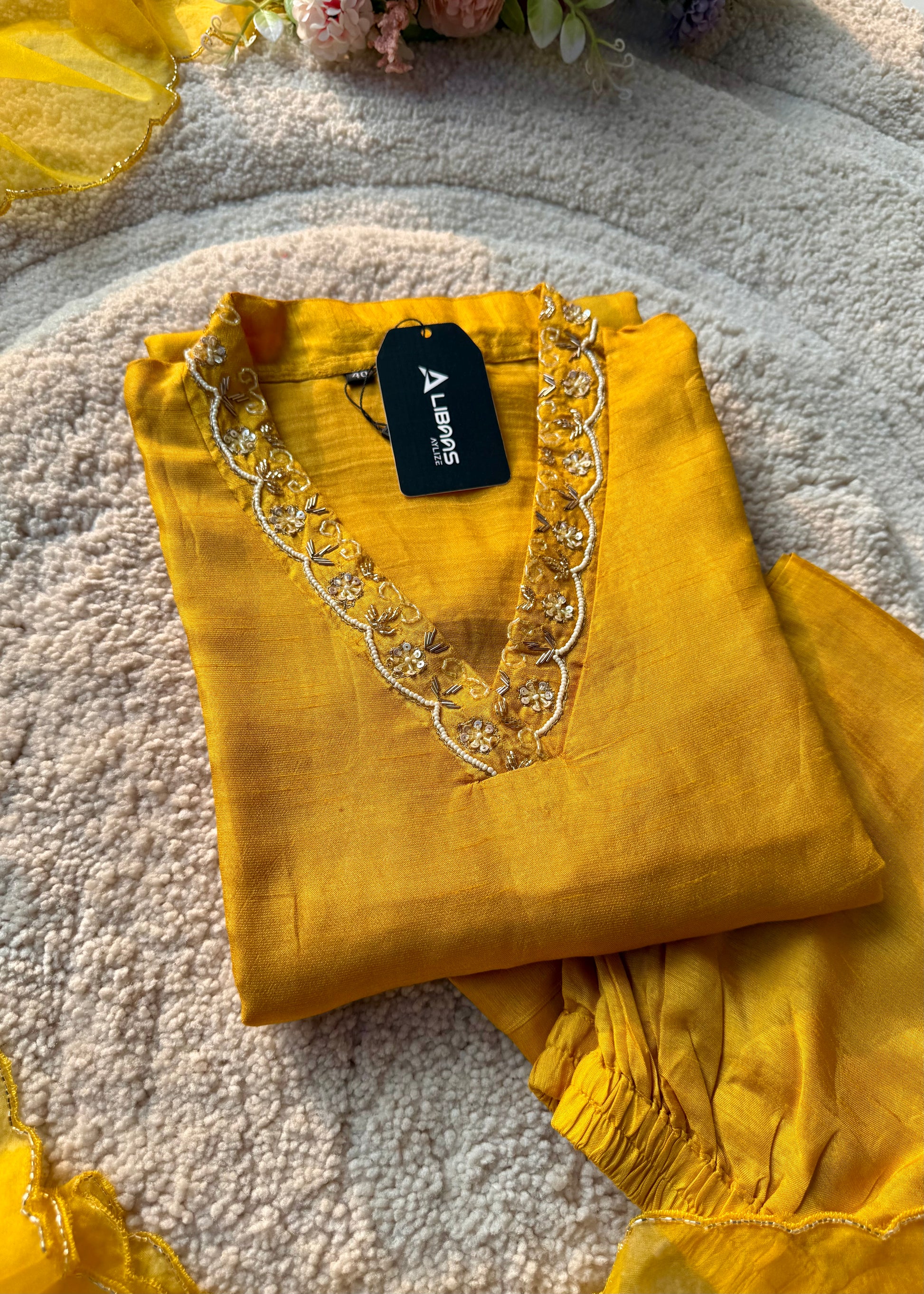 “Ivory” Beautiful Dola silk handcrafted kurta set