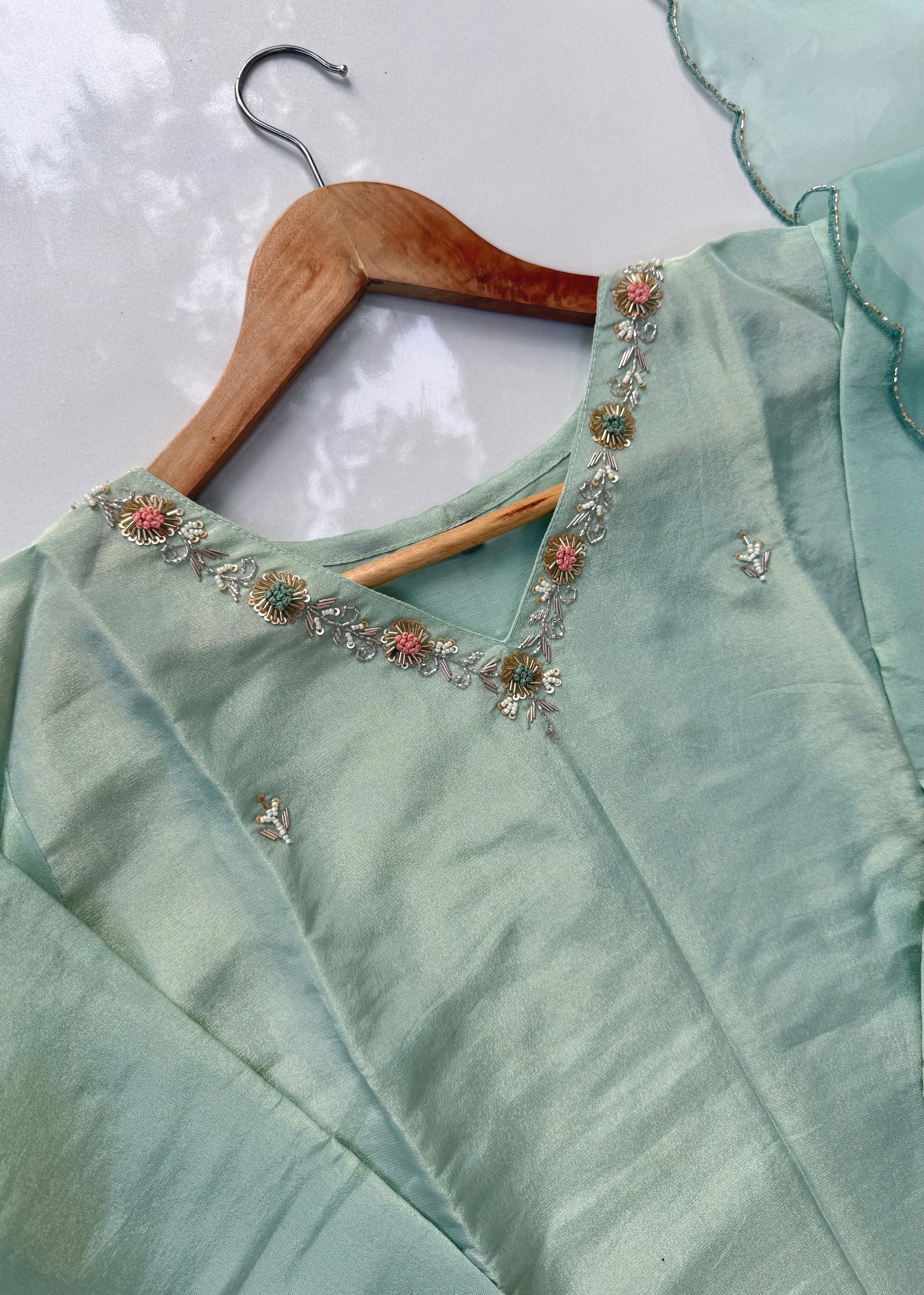 “Saumya” Tissue silk handcrafted kurti bottom dupatta set 🛍️