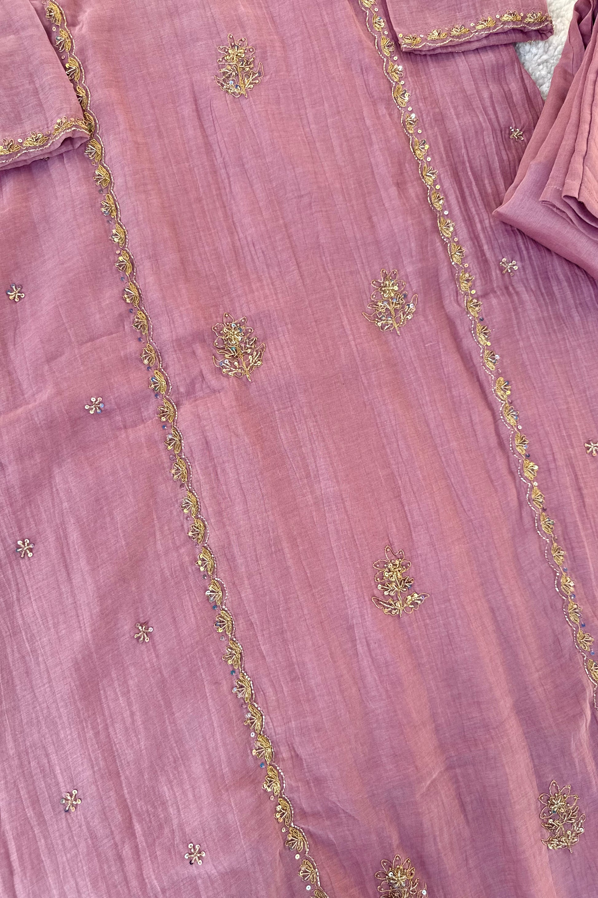 “Ujjwal” Trending Pink Mul Chanderi A Line Suit 🛍️