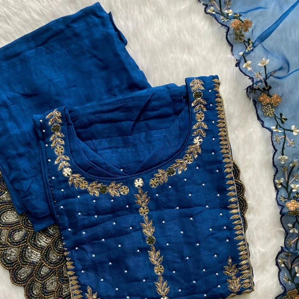 “ALKA” A very beautiful piece with zardozi & zari handwork set