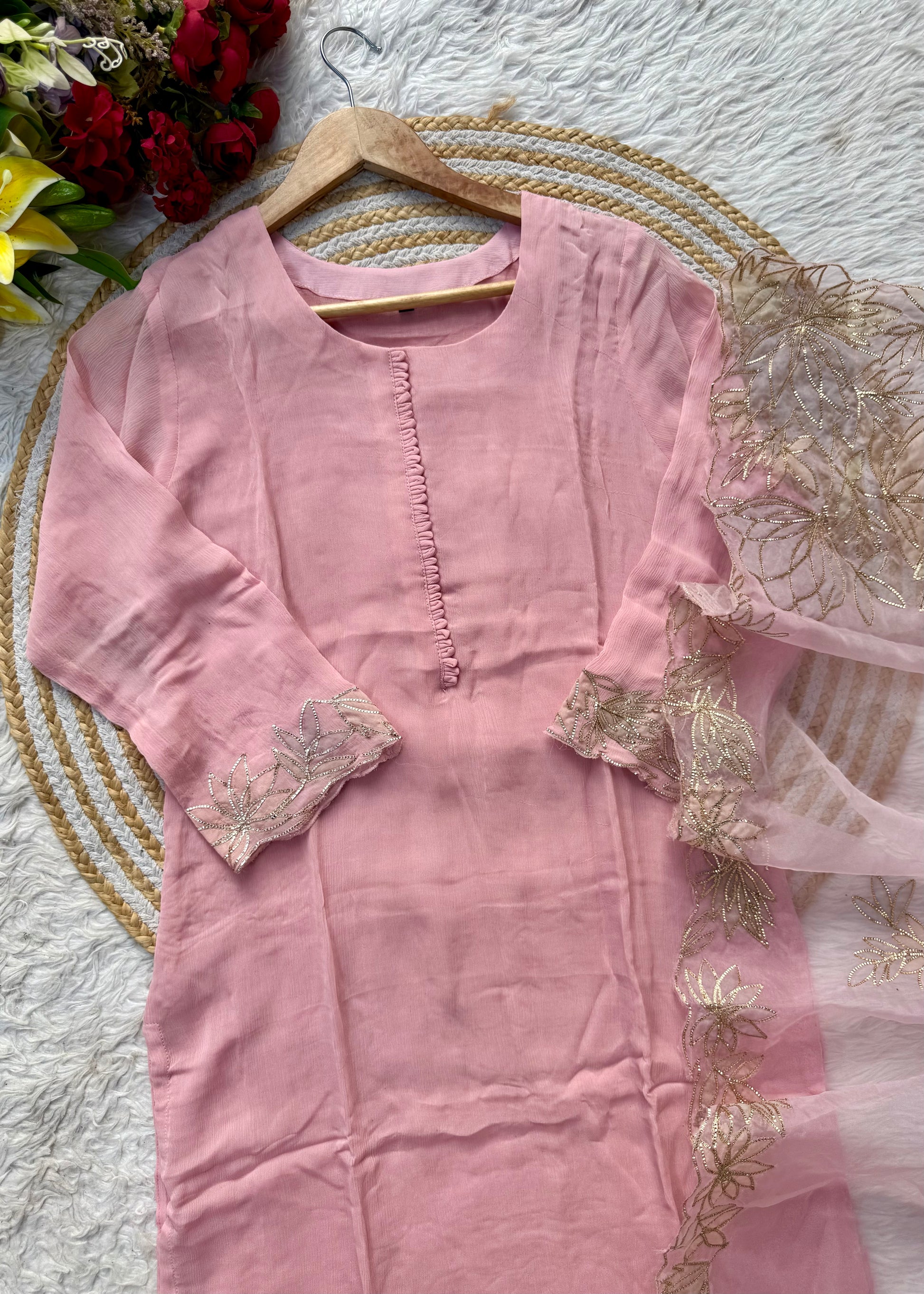 “MOREN” Premium Mul Chanderi Daman work kurta set