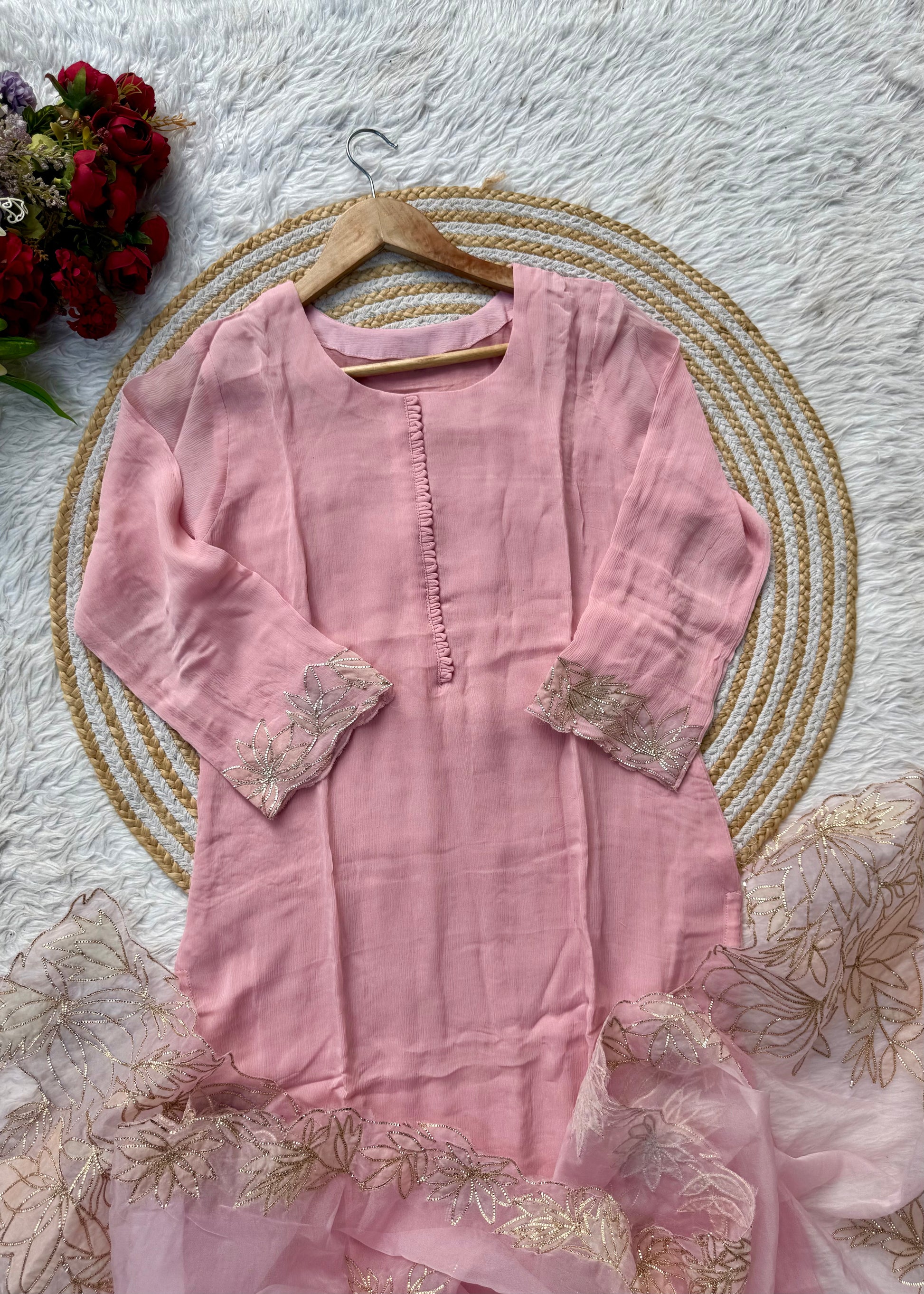 “MOREN” Premium Mul Chanderi Daman work kurta set