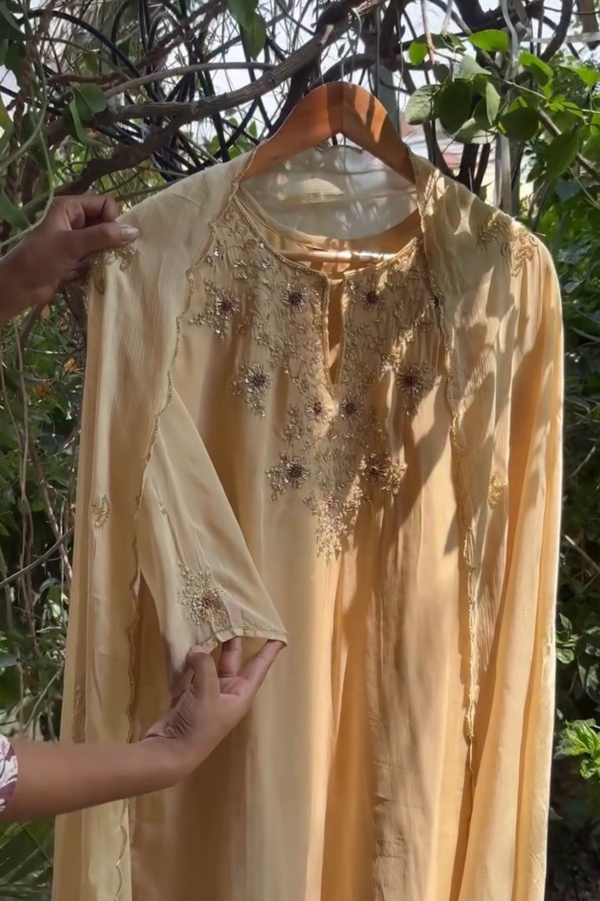 "Palermo” Beige Biscuit viscose organza kurti bottom dupatta set 🛍️