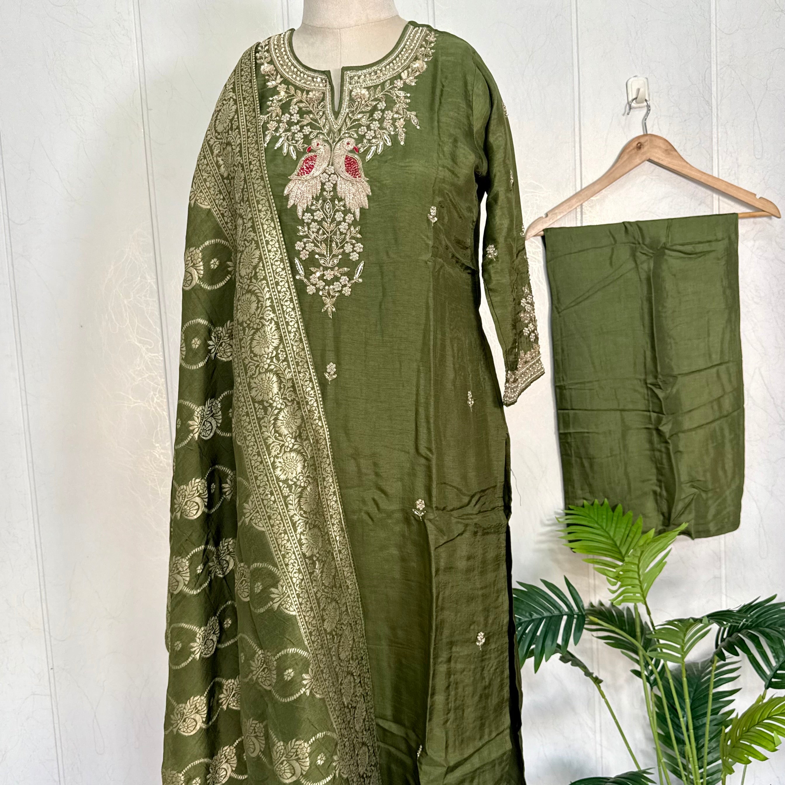 “Roses” Premium Green Dola Silk handcrafted kurti bottom with Banarsi dupatta set