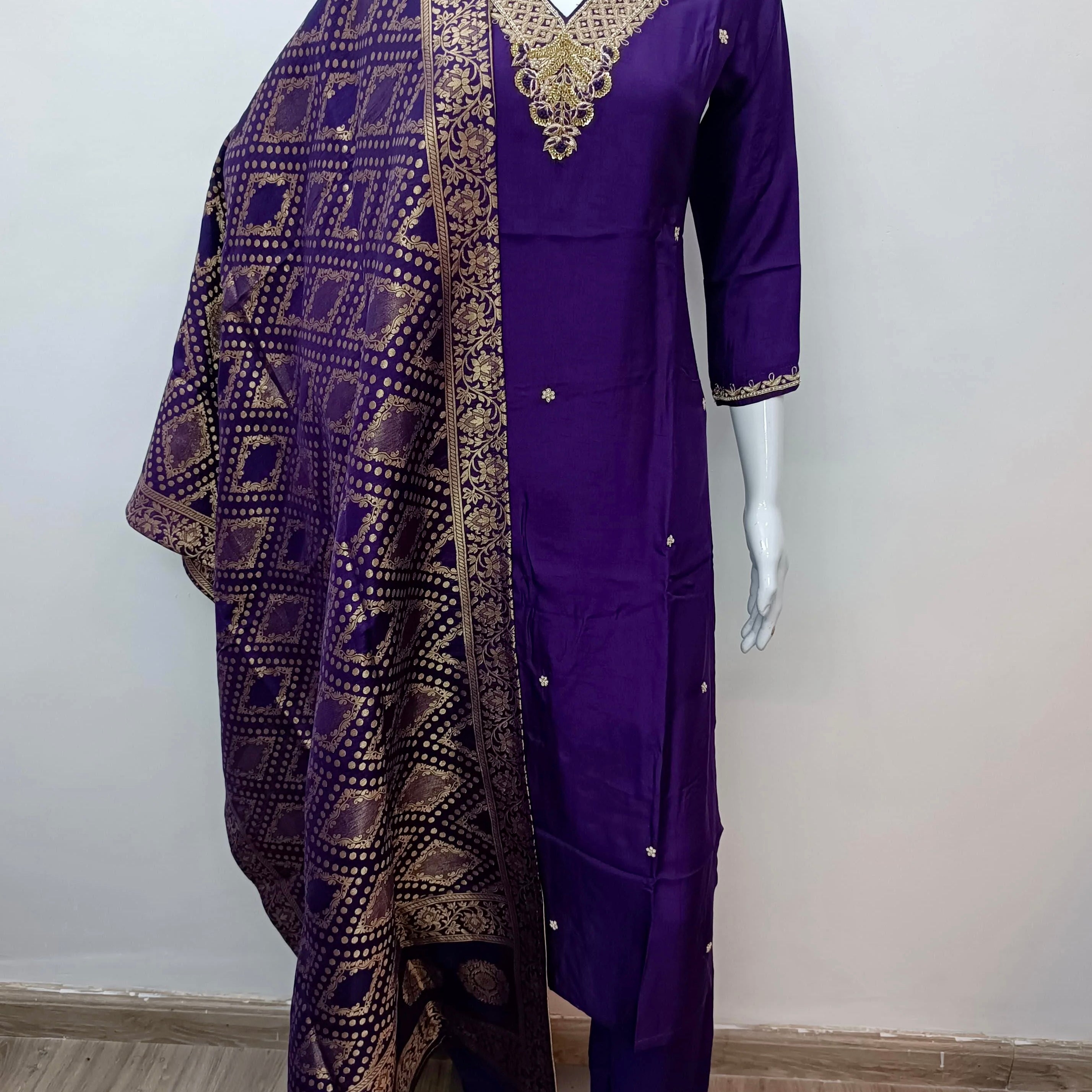 “LAINA” Premium range Heavy handwork kurti set