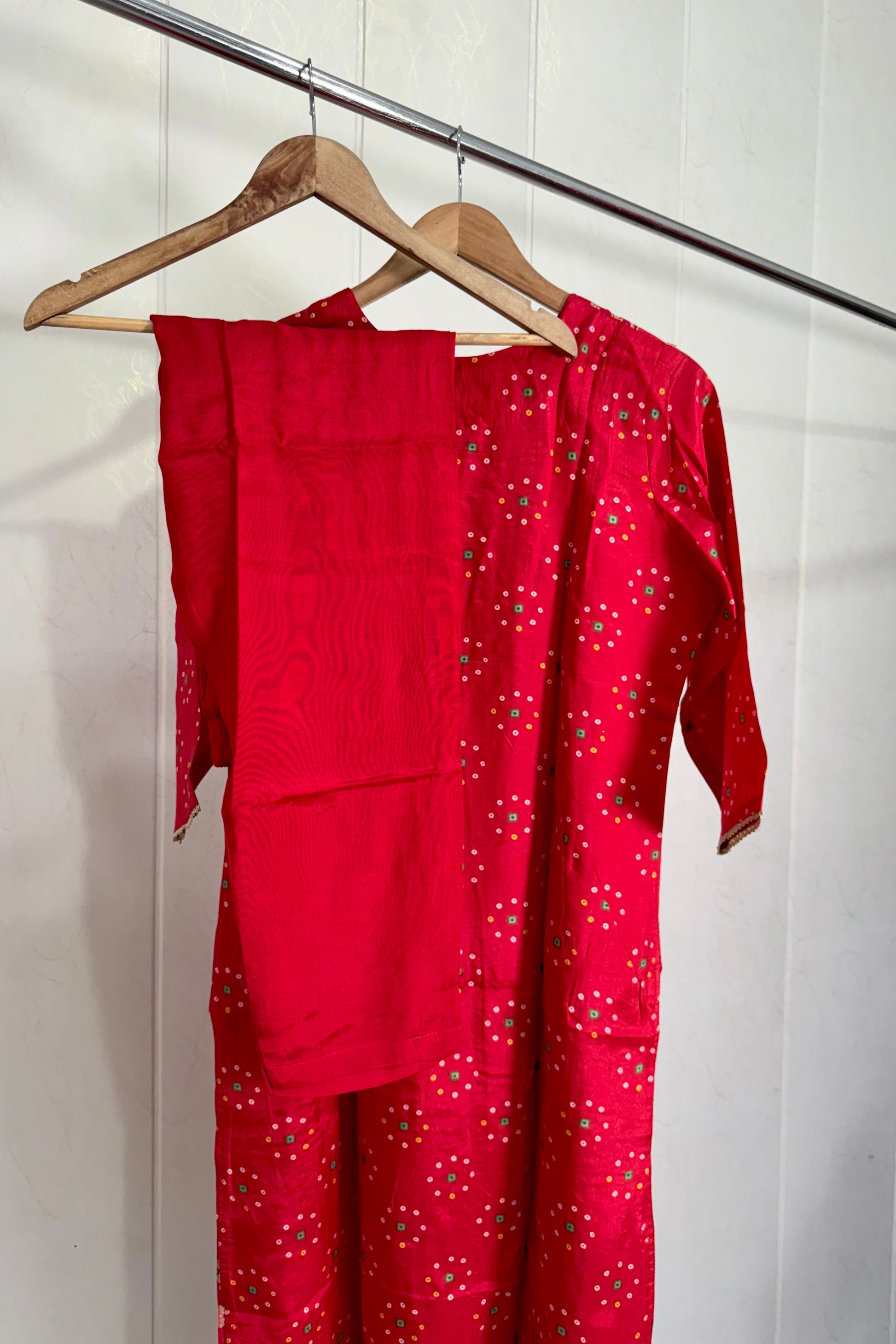 “Mustarab” Beautiful jacquard silk kurti pant with dupatta set 🛍️