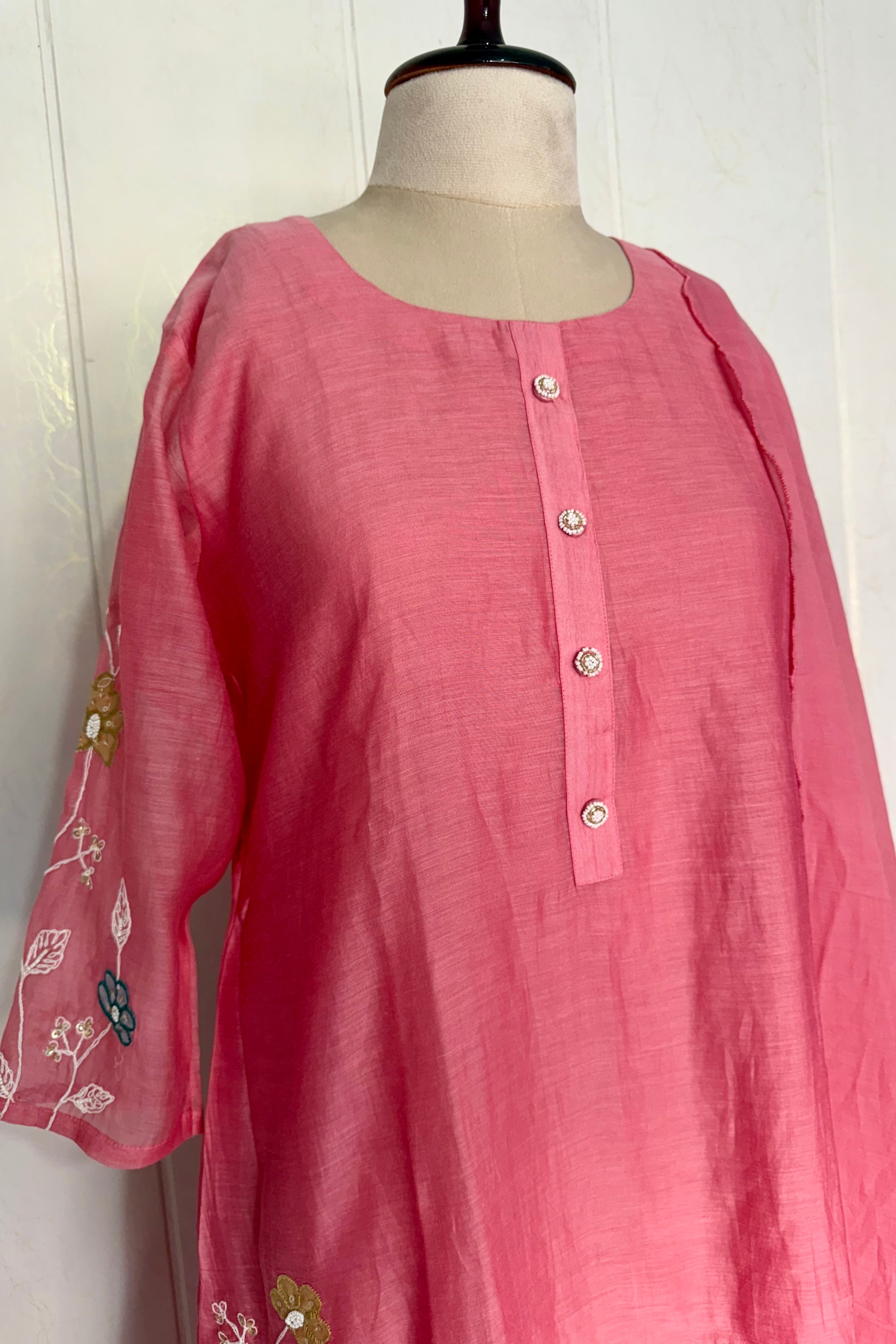 “Thread” Premium Bloom Pink Mul Chanderi A Line kurta set