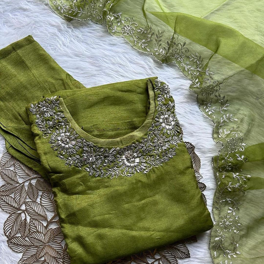 ‘’Punam” Beautiful Silver zardozi work dola silk set