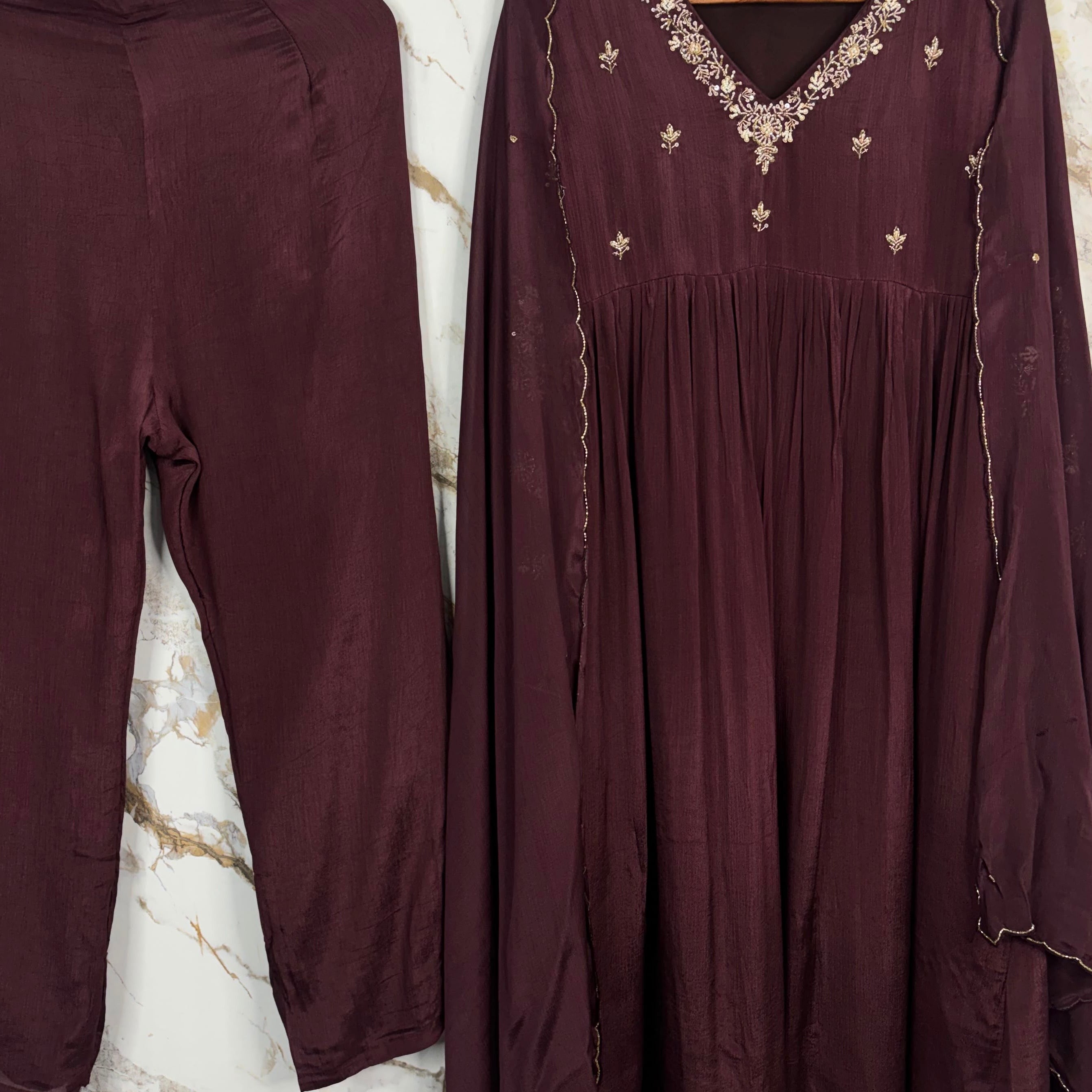 “Az026” Premium Party Wear Chinnon Anarkali Suit set 🛍️