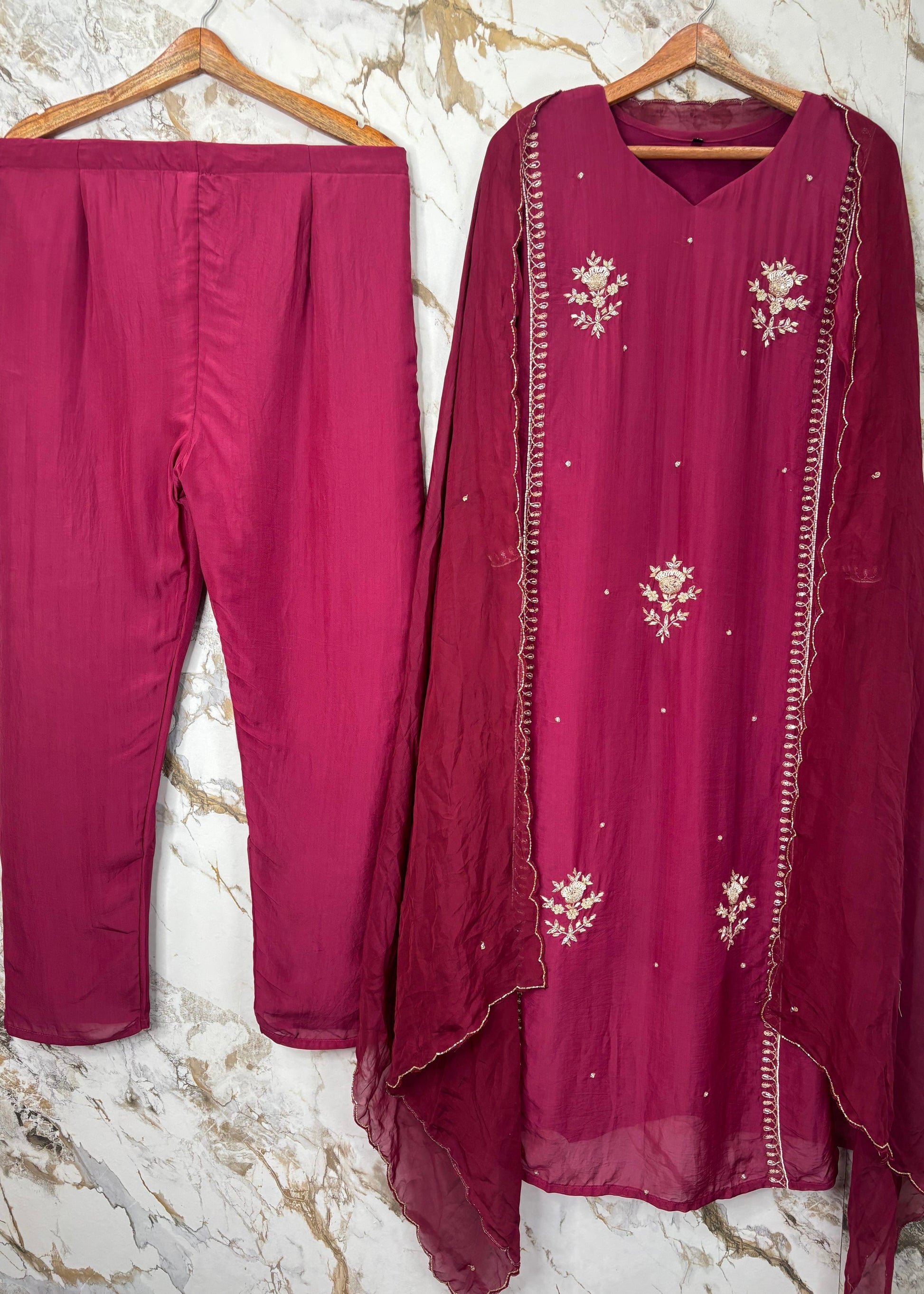 “Ujjwal” Trending Organza Viscose Suit set 🛍️