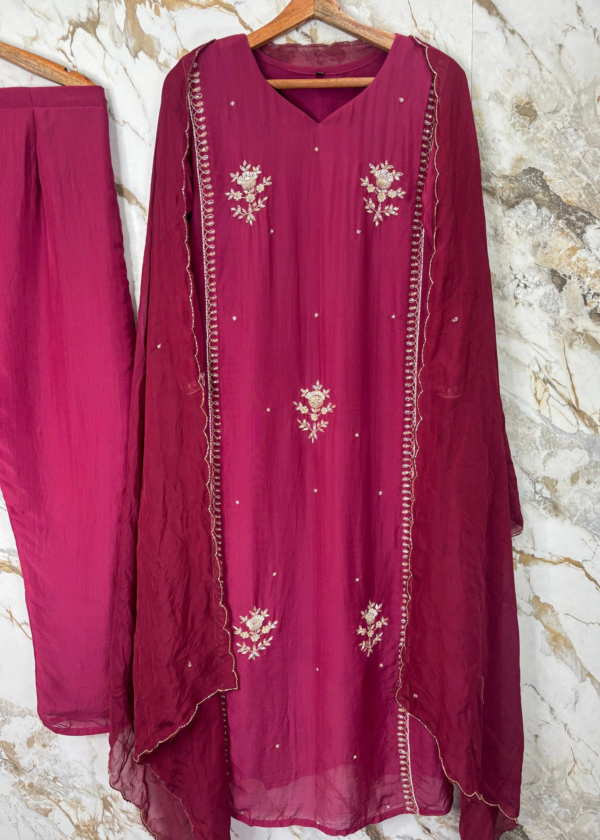 “Ujjwal” Trending Organza Viscose Suit set 🛍️