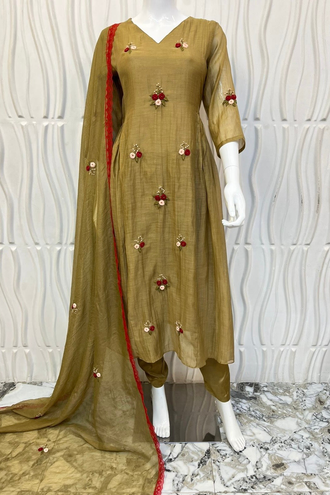 Gold – Eid Special Premium Mul Chanderi Anarkali Kurta Set