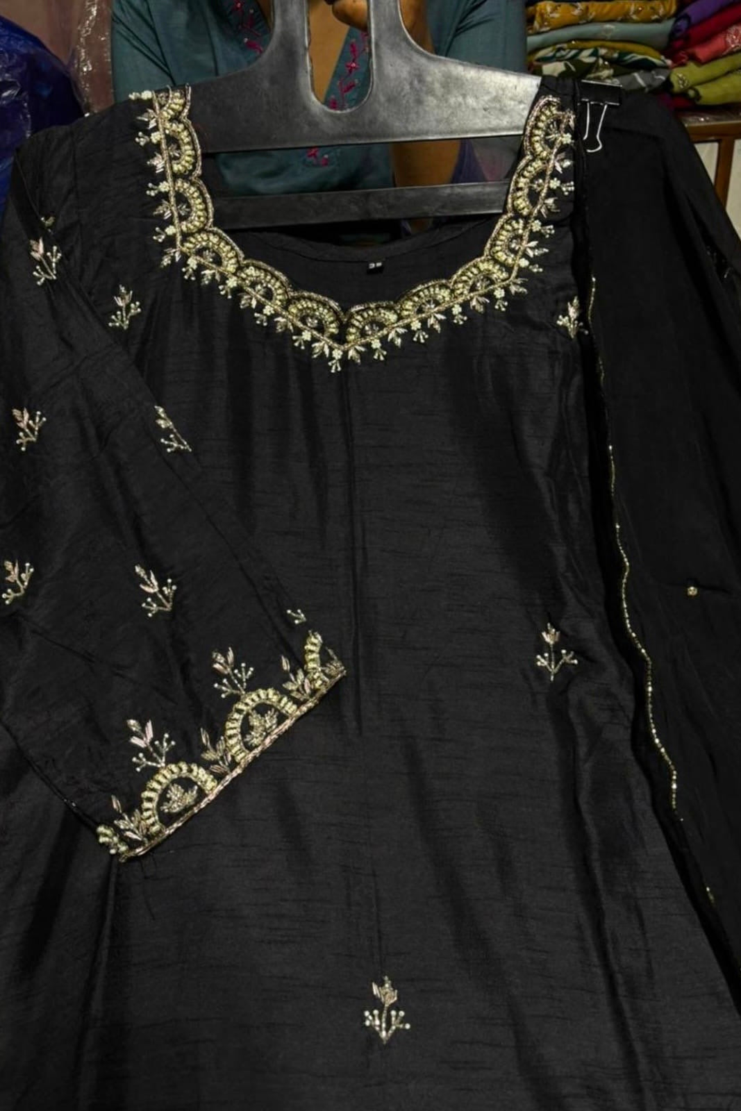 “MAHREEN” Beautiful Tissue silk Handwork Suit Set