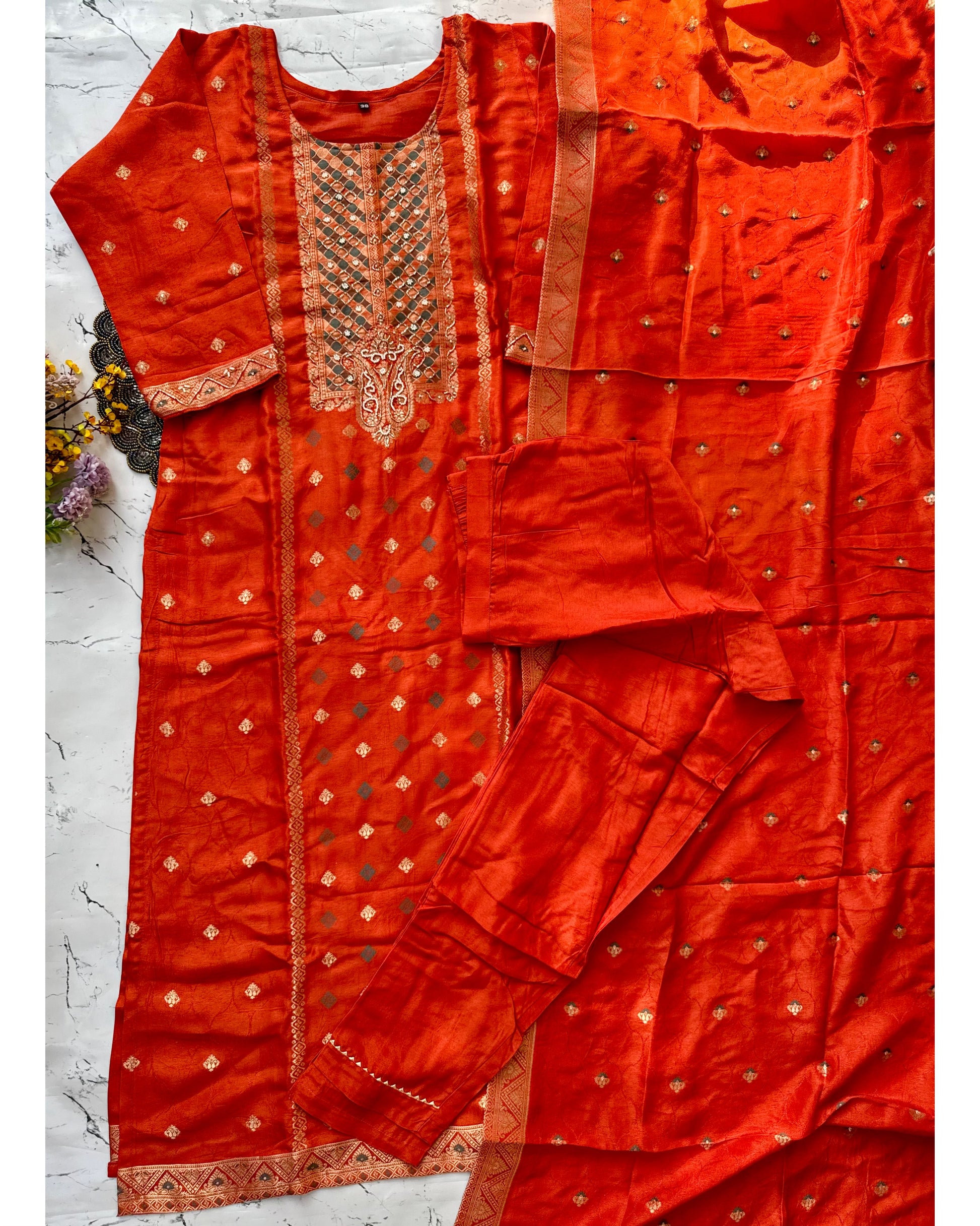 “Mona” Beautiful russian jacquard silk kurti pant with dupatta set 🛍️♥️